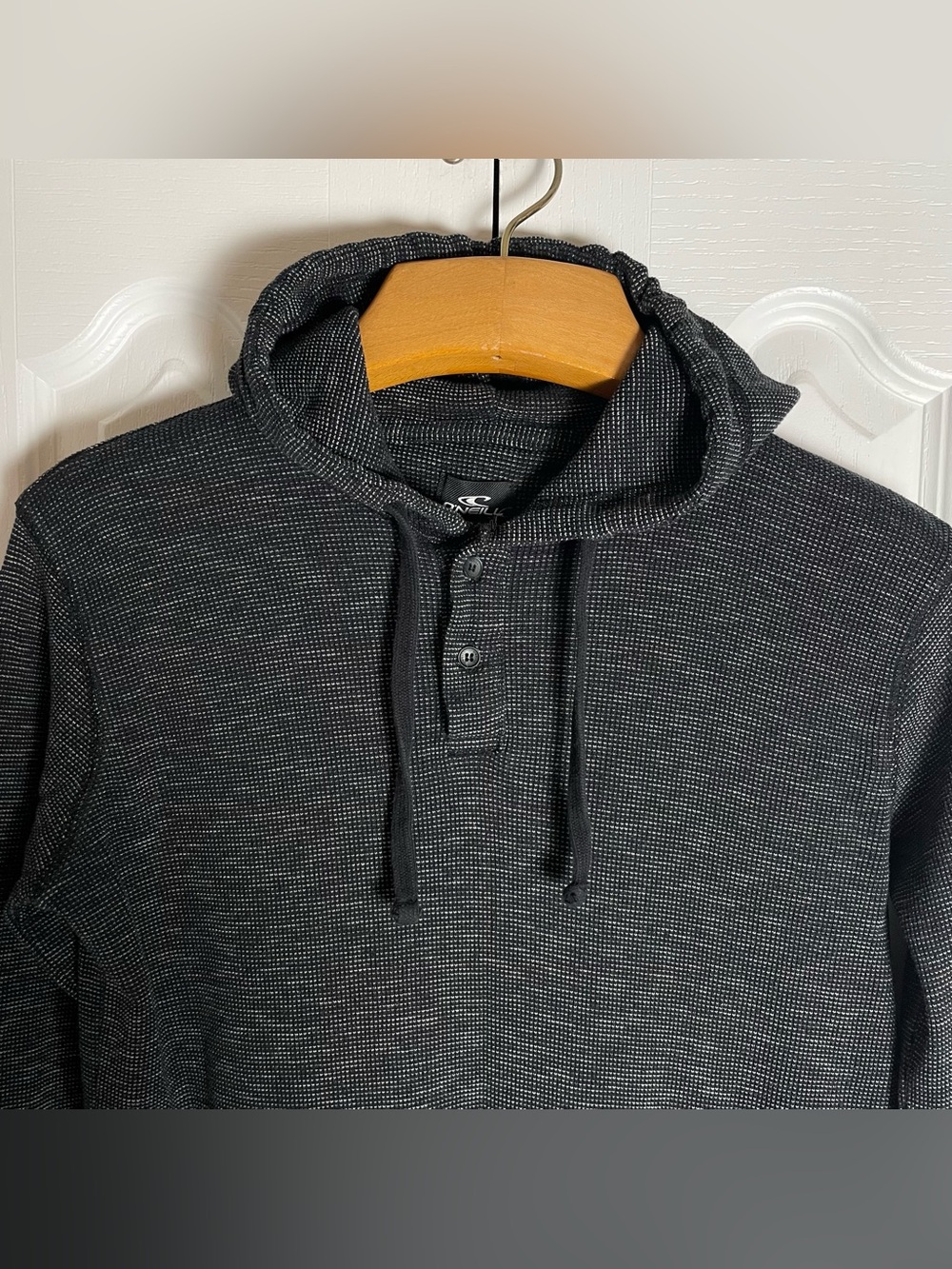O'Neill Hoodie Shirt Men’s M Black Thermal Waffle Knit Pullover Kangaroo Pocket - Picture 2 of 11